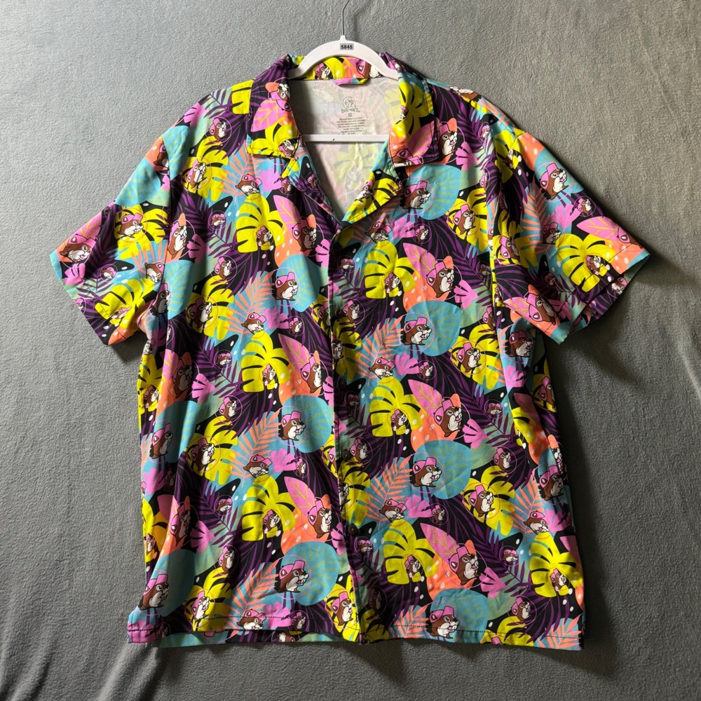 Buc-ees Mens XL Tropical Beaver Mascot Neon Print Short Sleeve Button Down Shirt